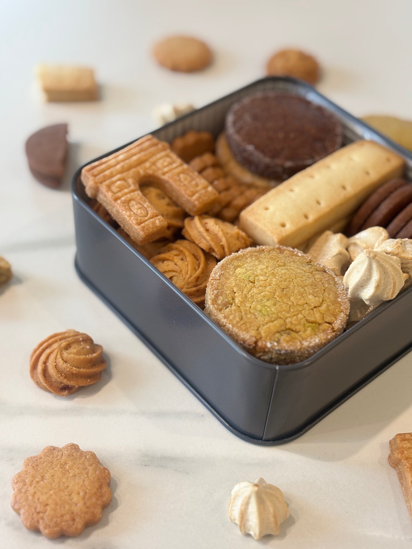 クッキー缶”Saveurs de Saison”